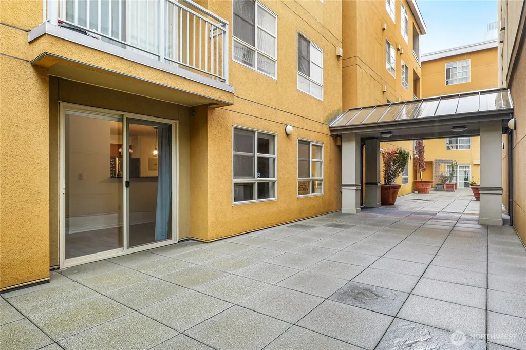 118 107th Avenue NE Bellevue WA 98004