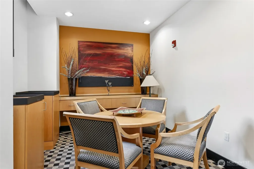 118 107th Avenue NE Bellevue WA 98004