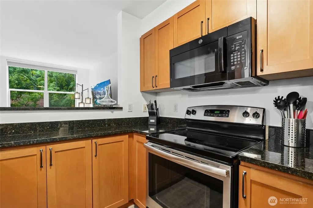 118 107th Avenue NE Bellevue WA 98004