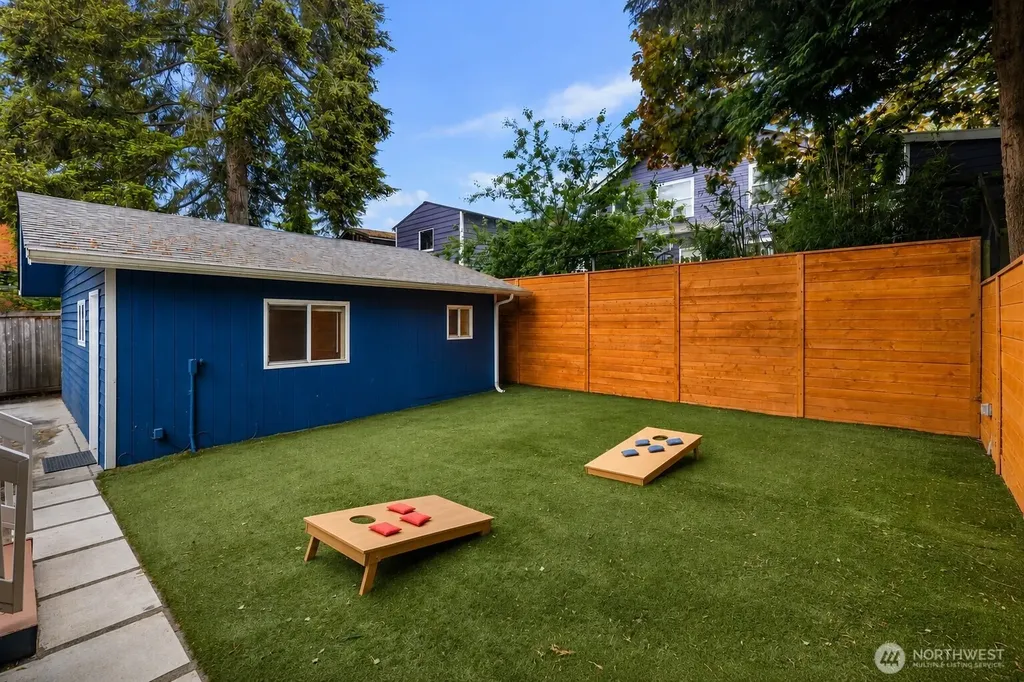 8604 29th Avenue NW Seattle WA 98117