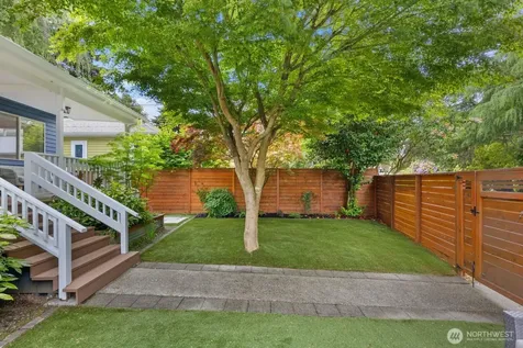 8604 29th Avenue NW Seattle WA 98117