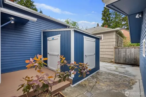 8604 29th Avenue NW Seattle WA 98117