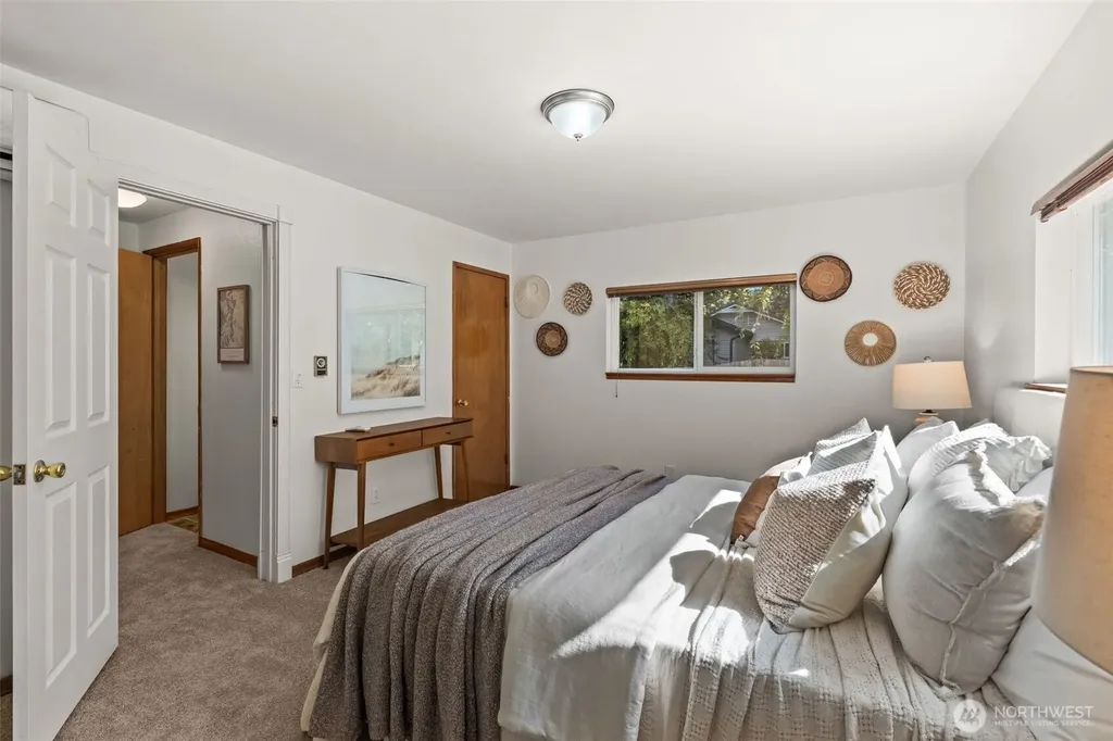 3931 Chico Way NW Bremerton WA 98312