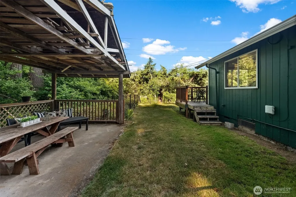 3931 Chico Way NW Bremerton WA 98312