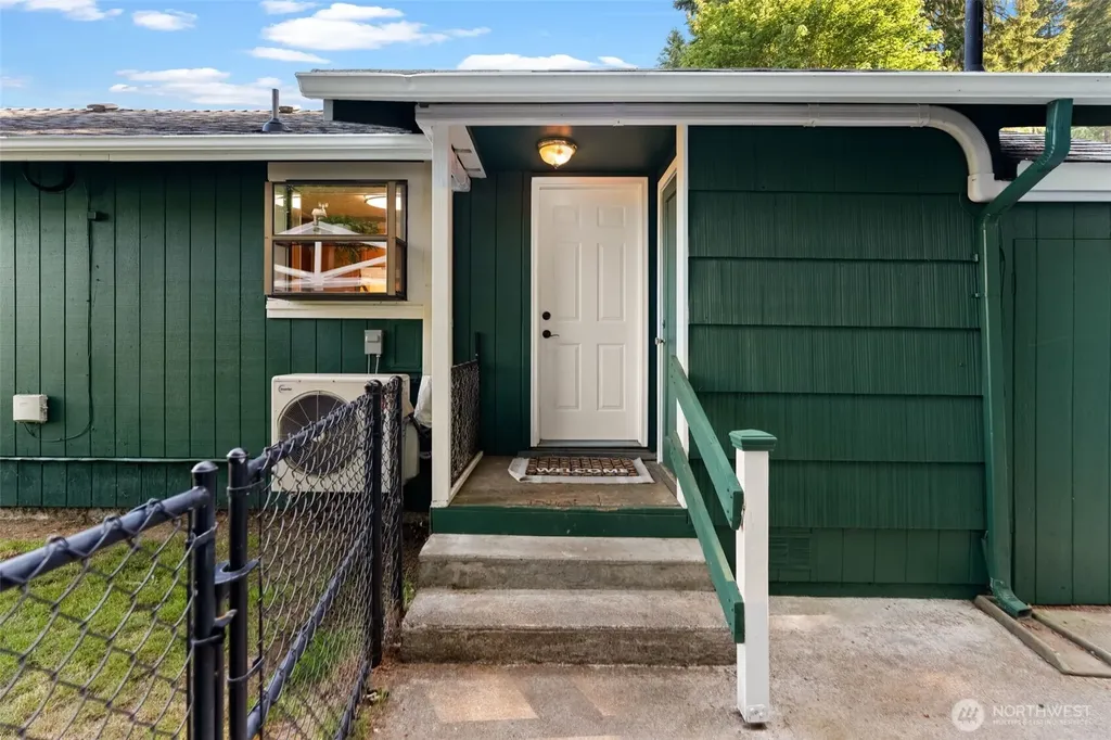 3931 Chico Way NW Bremerton WA 98312