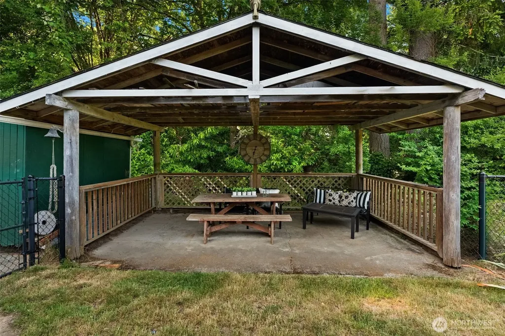 3931 Chico Way NW Bremerton WA 98312