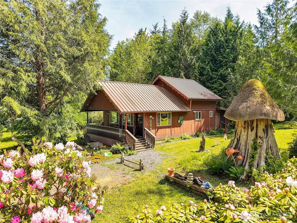 91 W Cedar Street Port Ludlow WA 98365