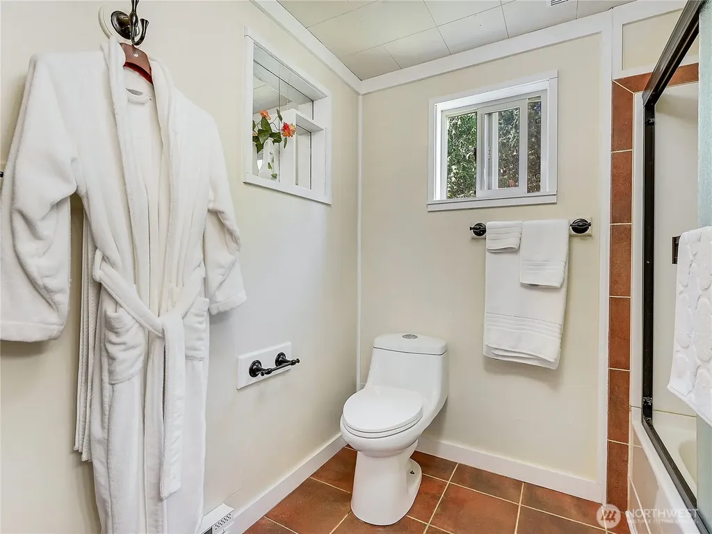 91 W Cedar Street Port Ludlow WA 98365