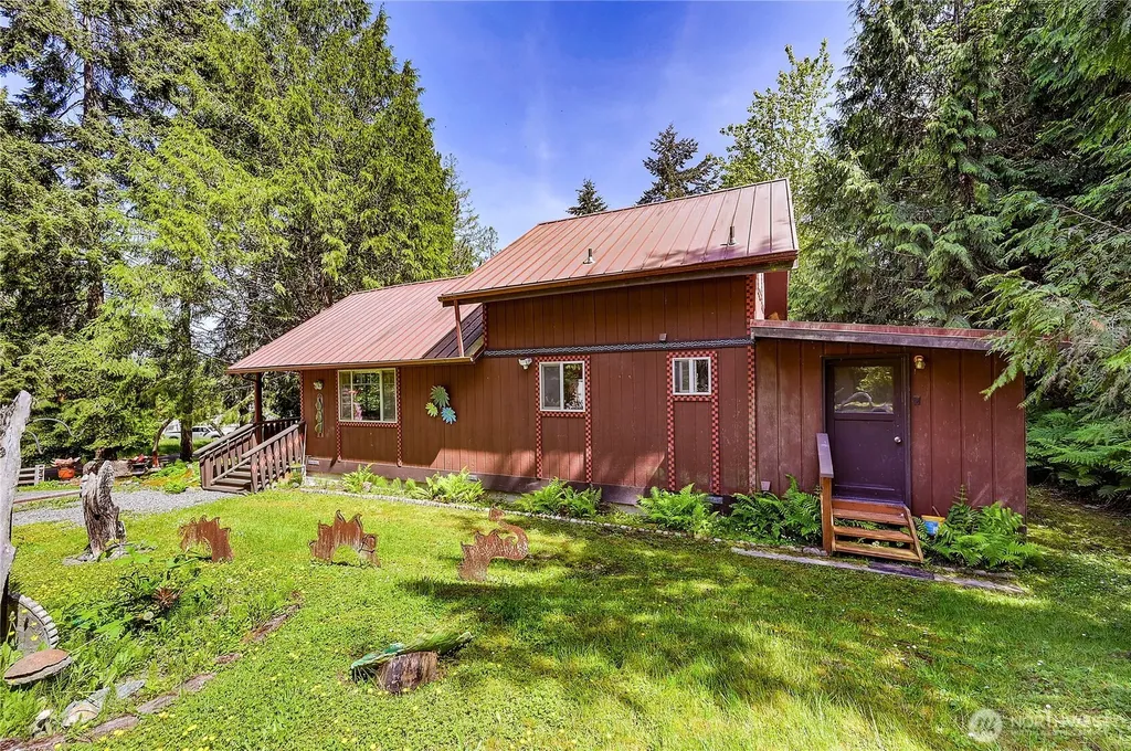91 W Cedar Street Port Ludlow WA 98365