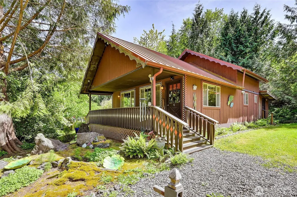 91 W Cedar Street Port Ludlow WA 98365