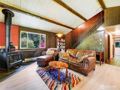 91 W Cedar Street Port Ludlow WA 98365