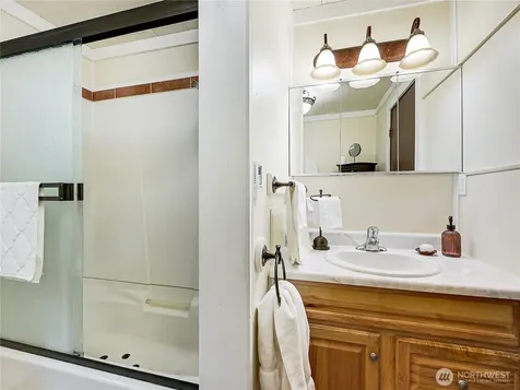 91 W Cedar Street Port Ludlow WA 98365