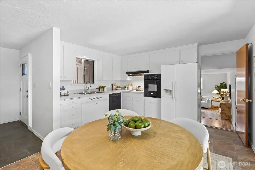 7111 191st Place SW Lynnwood WA 98036