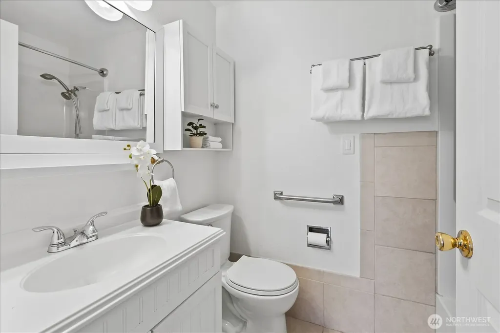 7111 191st Place SW Lynnwood WA 98036