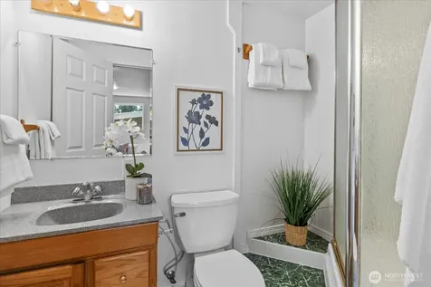 7111 191st Place SW Lynnwood WA 98036