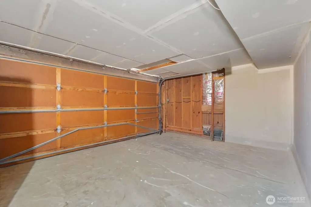 2225 107th Avenue E Edgewood WA 98372