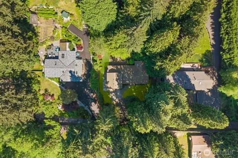 2225 107th Avenue E Edgewood WA 98372