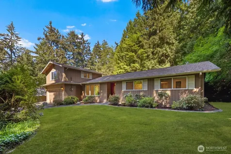 2225 107th Avenue E Edgewood WA 98372