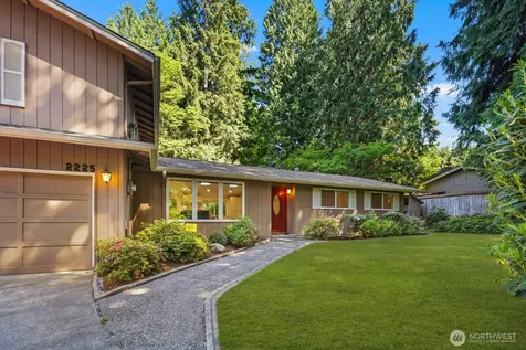 2225 107th Avenue E Edgewood WA 98372