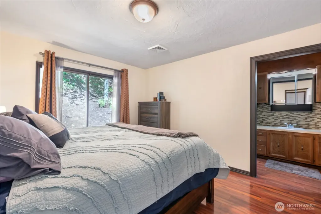 107 Alderwood Lane Longview WA 98632