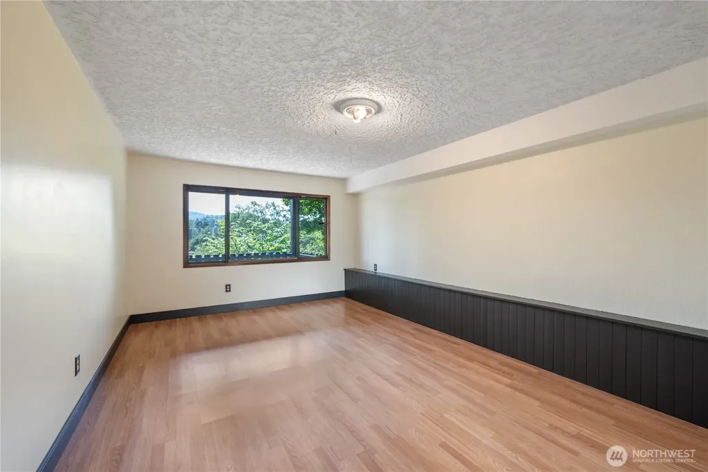 107 Alderwood Lane Longview WA 98632