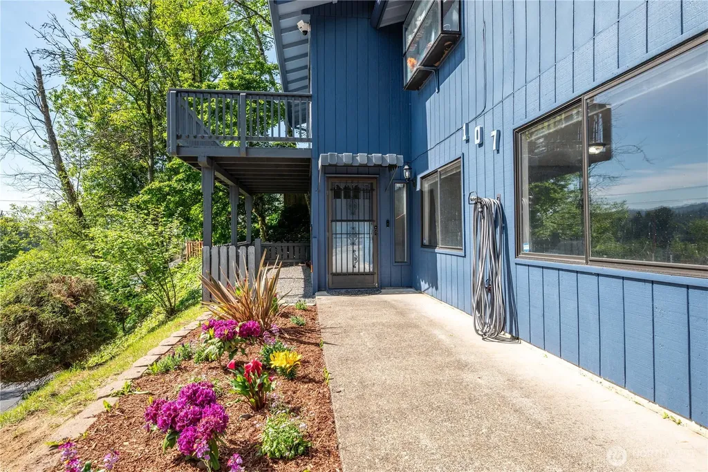 107 Alderwood Lane Longview WA 98632