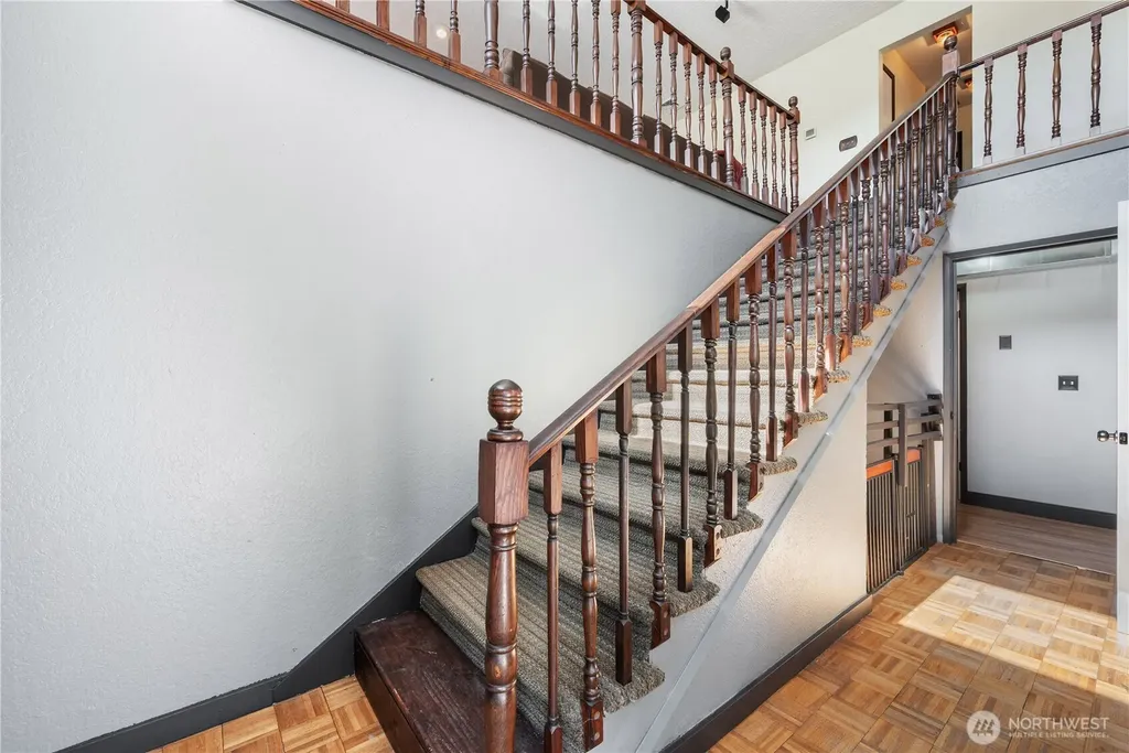 107 Alderwood Lane Longview WA 98632