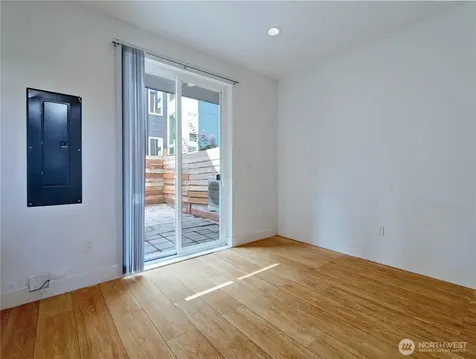 14023 Greenwood Avenue N Seattle WA 98133