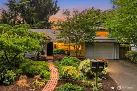 19120 3rd Avenue NE Shoreline WA 98155