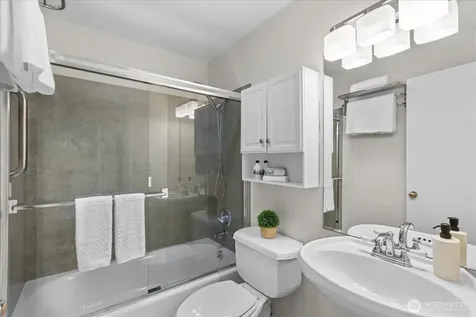 19120 3rd Avenue NE Shoreline WA 98155