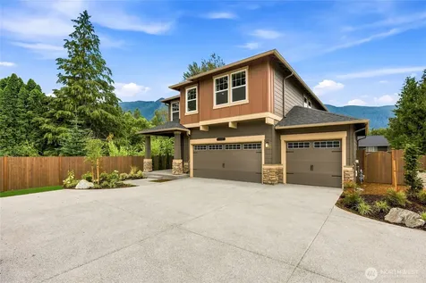 1185 Clearwater Way SE North Bend WA 98045