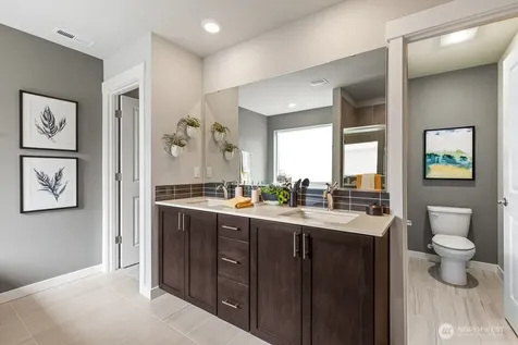 1185 Clearwater Way SE North Bend WA 98045