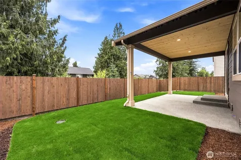 1185 Clearwater Way SE North Bend WA 98045