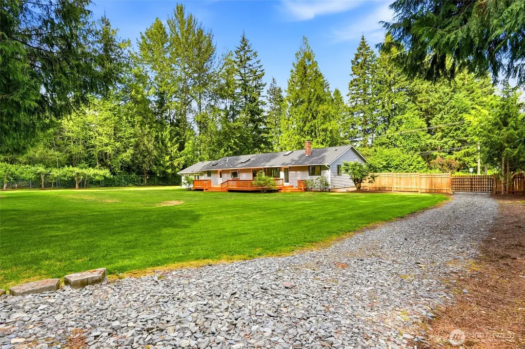 21526 Ave SE Snohomish WA 98296