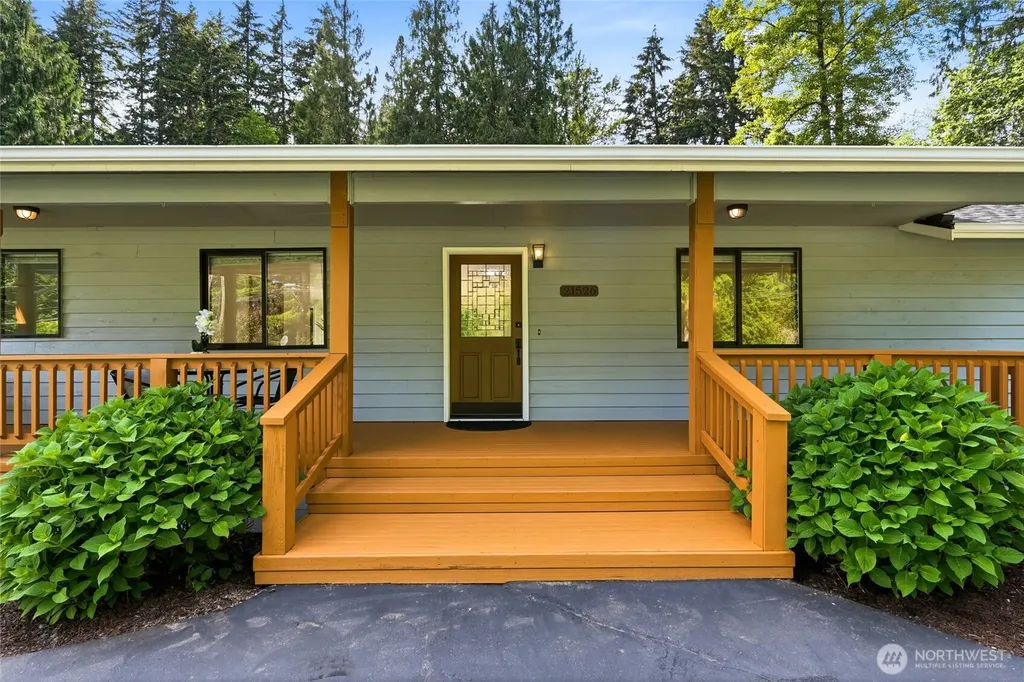 21526 Ave SE Snohomish WA 98296