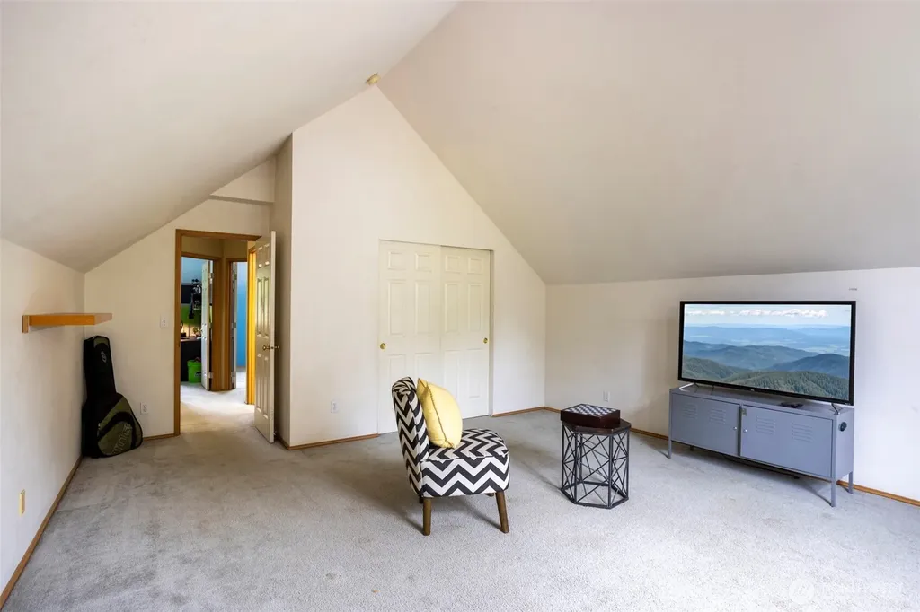 23184 Brandon Place NW Poulsbo WA 98370