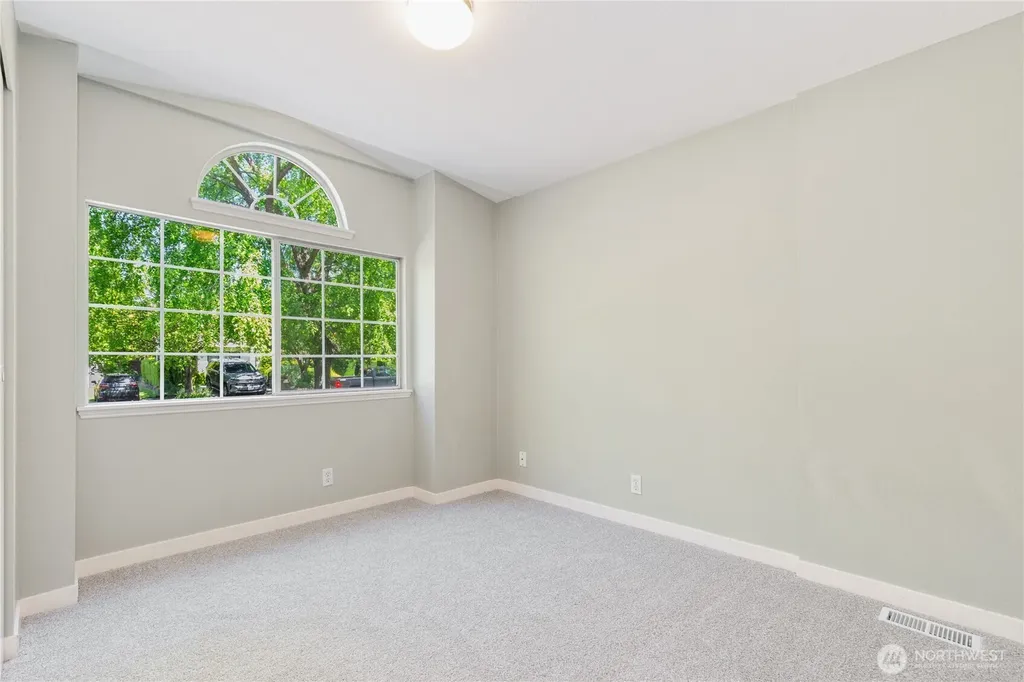 619 8th Avenue Kirkland WA 98033