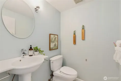 619 8th Avenue Kirkland WA 98033