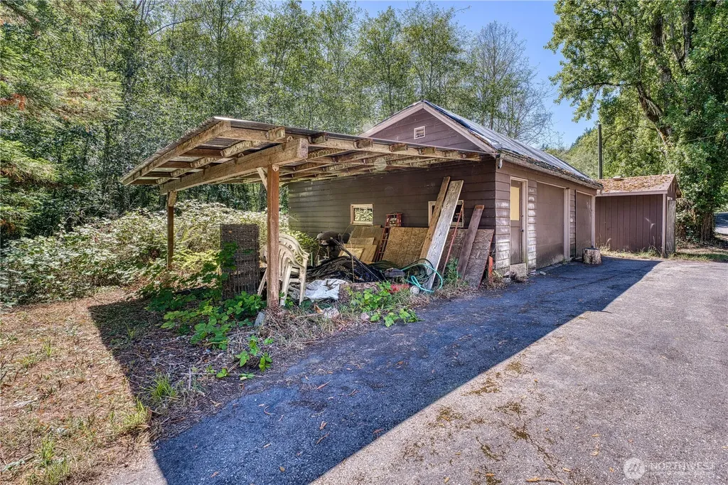 6015 Whitmore Drive NW Gig Harbor WA 98335