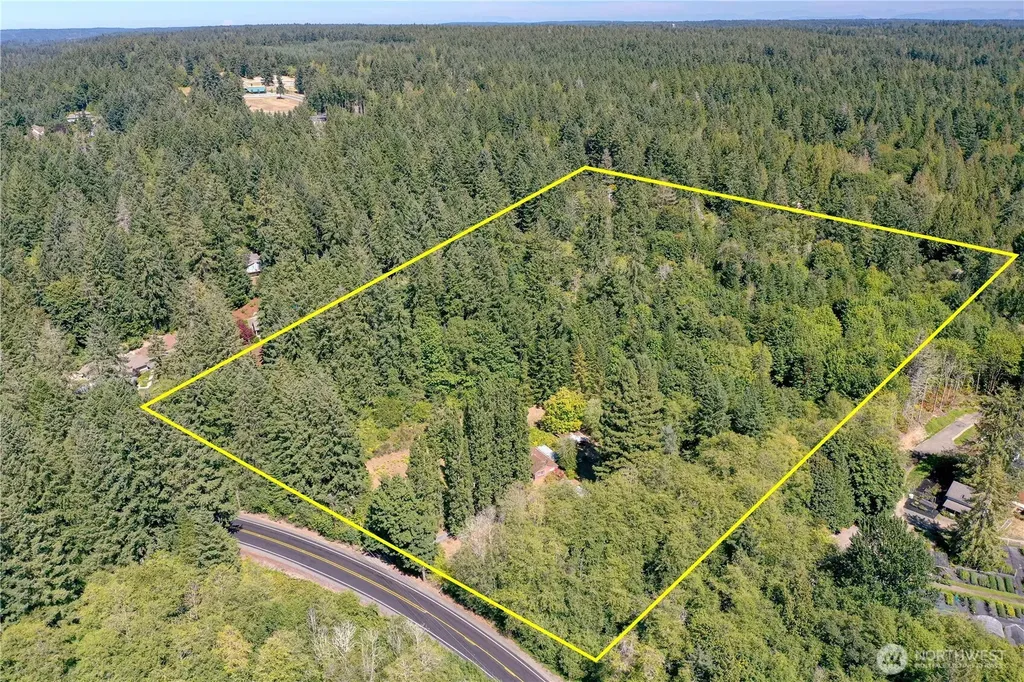6015 Whitmore Drive NW Gig Harbor WA 98335