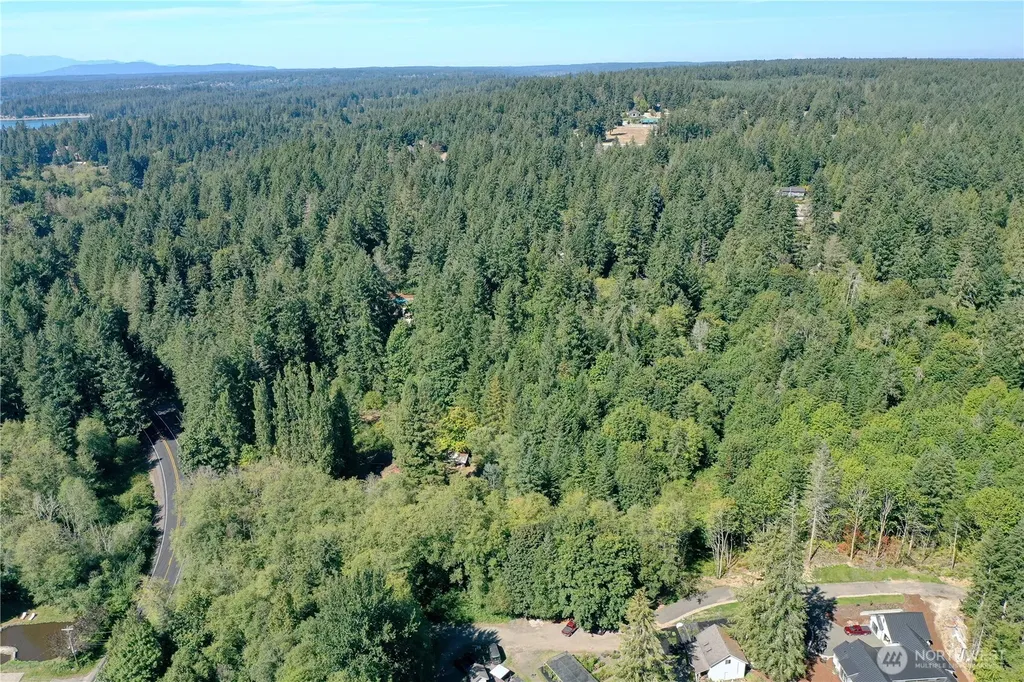 6015 Whitmore Drive NW Gig Harbor WA 98335