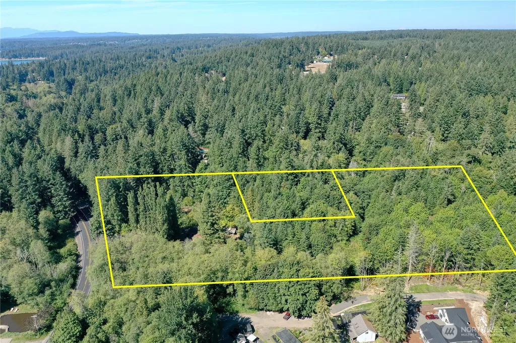 6015 Whitmore Drive NW Gig Harbor WA 98335
