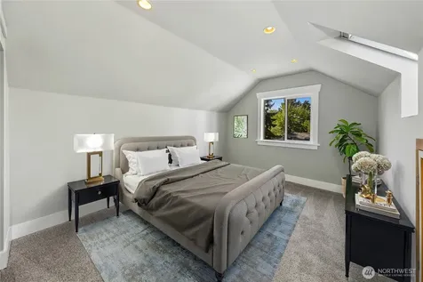 7146 35th Avenue SW Seattle WA 98126