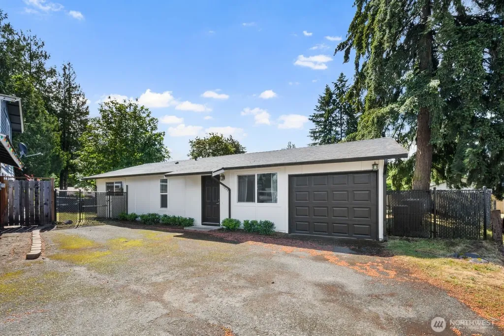 11829 SE 318th Place Auburn WA 98092