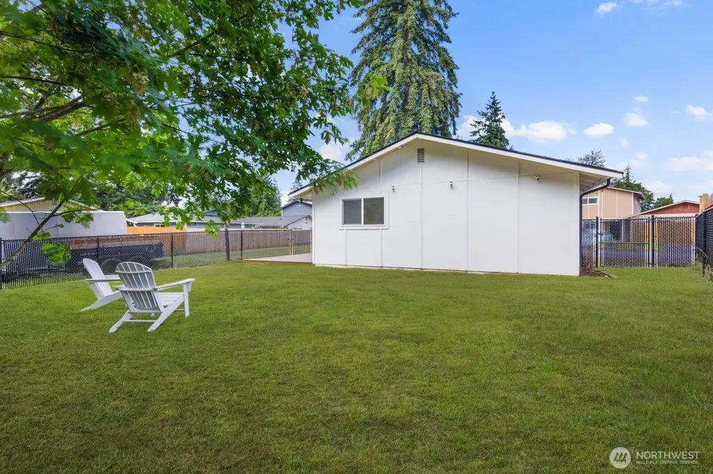 11829 SE 318th Place Auburn WA 98092