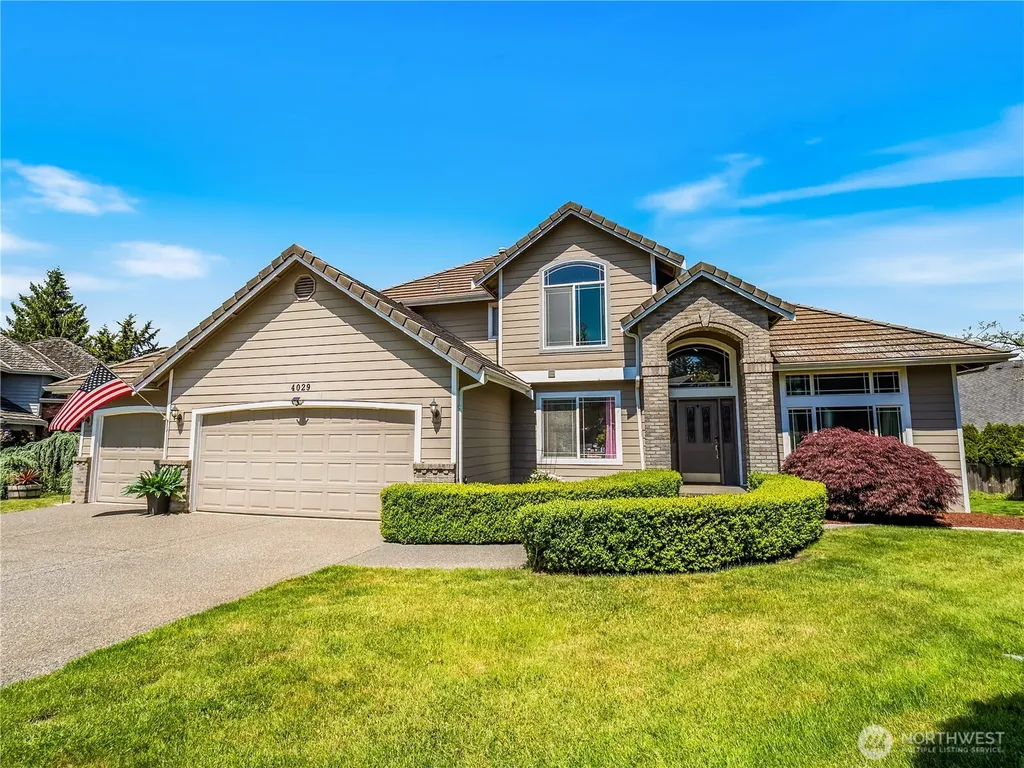 4029 Crystal Ridge Drive SE Puyallup WA 98372