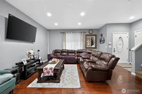 5007 NE 6th Street Renton WA 98059