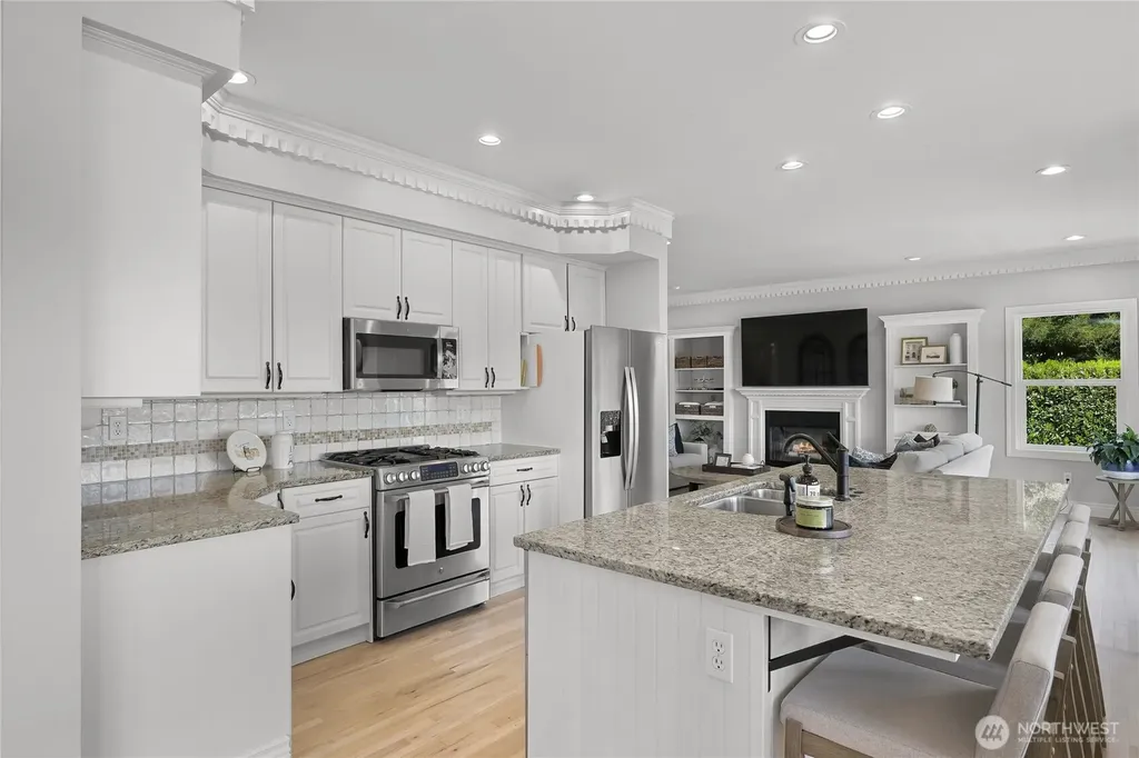 359 E Wiser Lake Road Lynden WA 98264