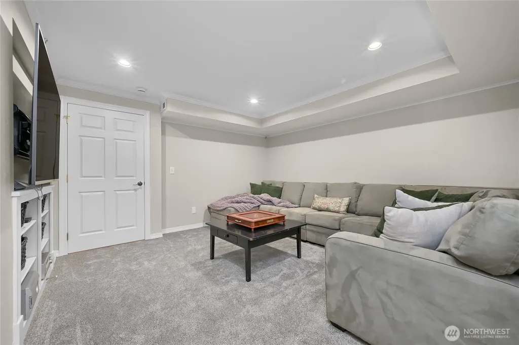 359 E Wiser Lake Road Lynden WA 98264