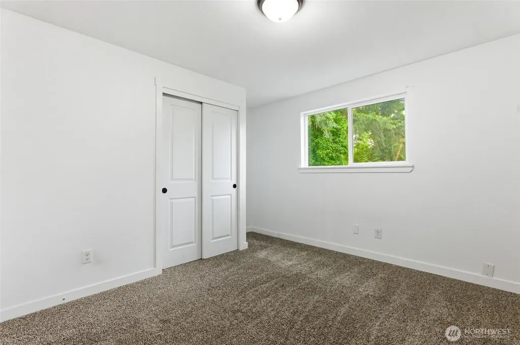 10917 48th Street E Puyallup WA 98372